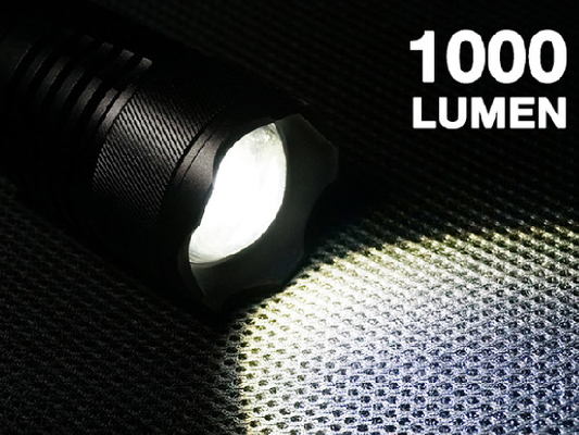 Zoom Head High Security Torchlight 1000 Lumen z 9 * bateriami AA
