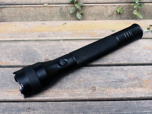 Latarka kieszonkowa IPX7 Edc IPX7 Odporność na wodę z 3 * D baterii
