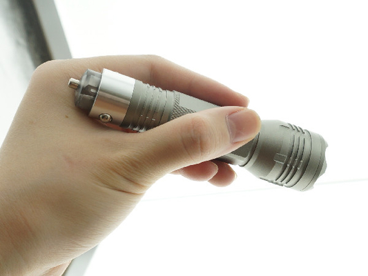 24v Cree Przenośna awaryjna latarka LED 600 mAh 16340 Li Ion Battery