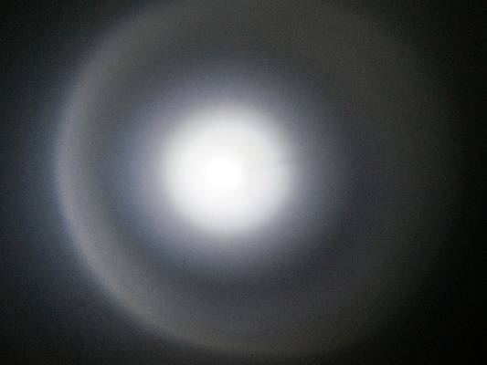 Bezprzewodowa ładowarka 12 V, ładowalna latarka LED