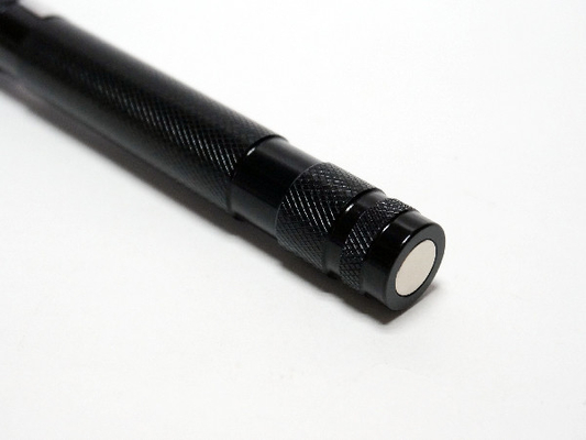 Przenośna mechaniczna latarka LED Pen Fluorescencyjna kontrola z 4 * LR44 baterią